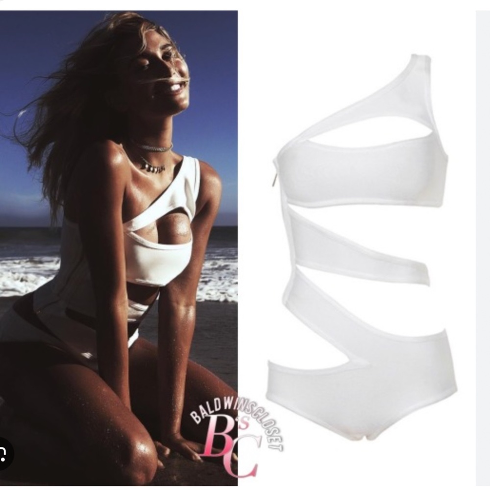 House Of CB 'Hamptons' Cut Out Swimsuit, Size M